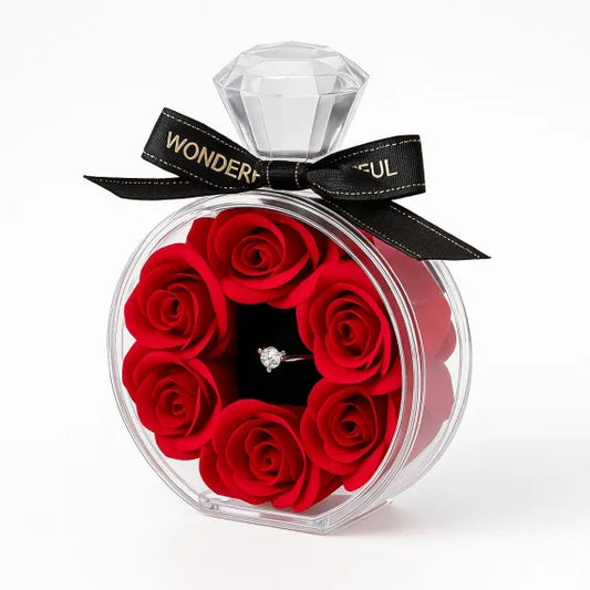 Cutie Cadou cu 7 Trandafiri din Sapun si Cutiuta Bijuterii cu Inel 14x10.5 cm