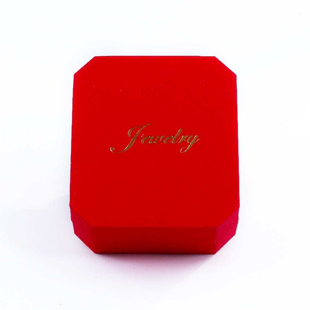Cutie Roșie pentru Bijuterii – Design Elegant cu Inscripție Aurie